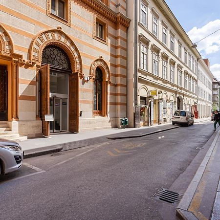 R10- Boutique Apartments, Best Location. By Bqa Budapesta Exterior foto